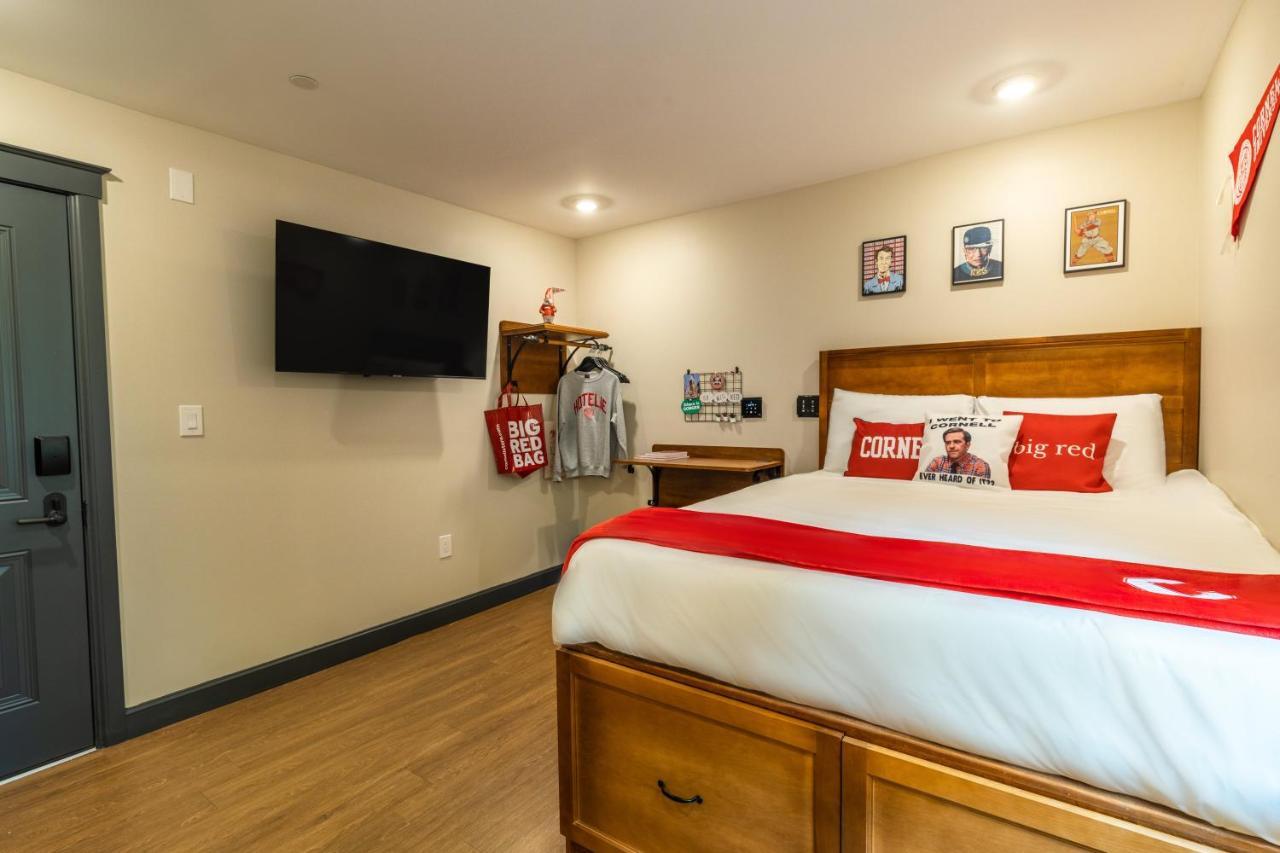 The Dorm Hotel Итака Экстерьер фото